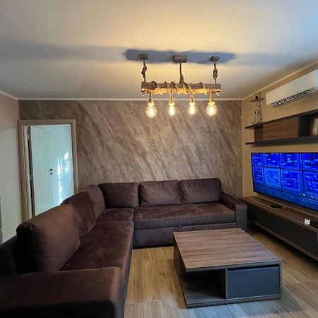 Apartman Dasic Jagodina Exteriör bild